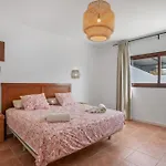 Bay View Apartment *