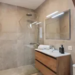 Bay View Apartmán *